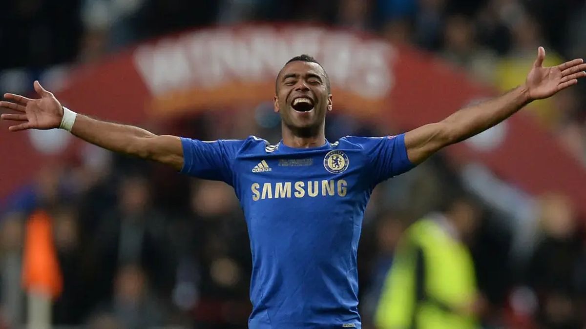 Ashley Cole saat bermain untuk Chelsea