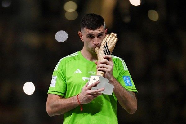 Kiper Terbaik Piala Dunia 2022 yang Bersinar di Qatar 1