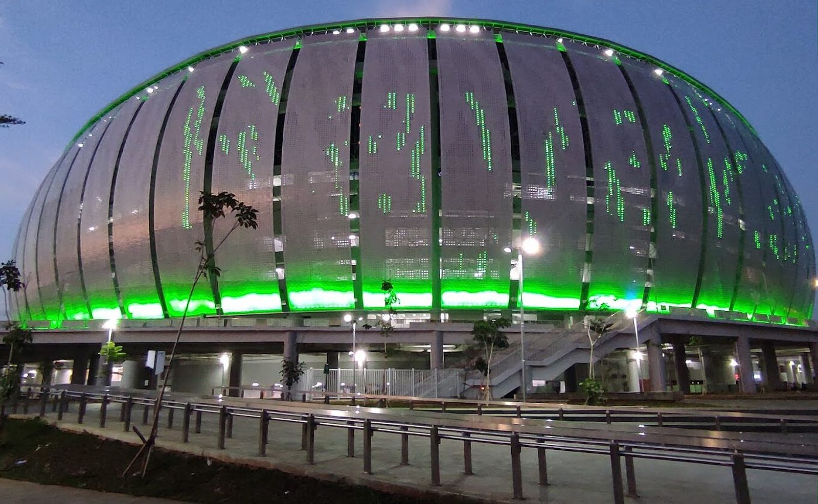 Stadion Gelora Bung Tomo